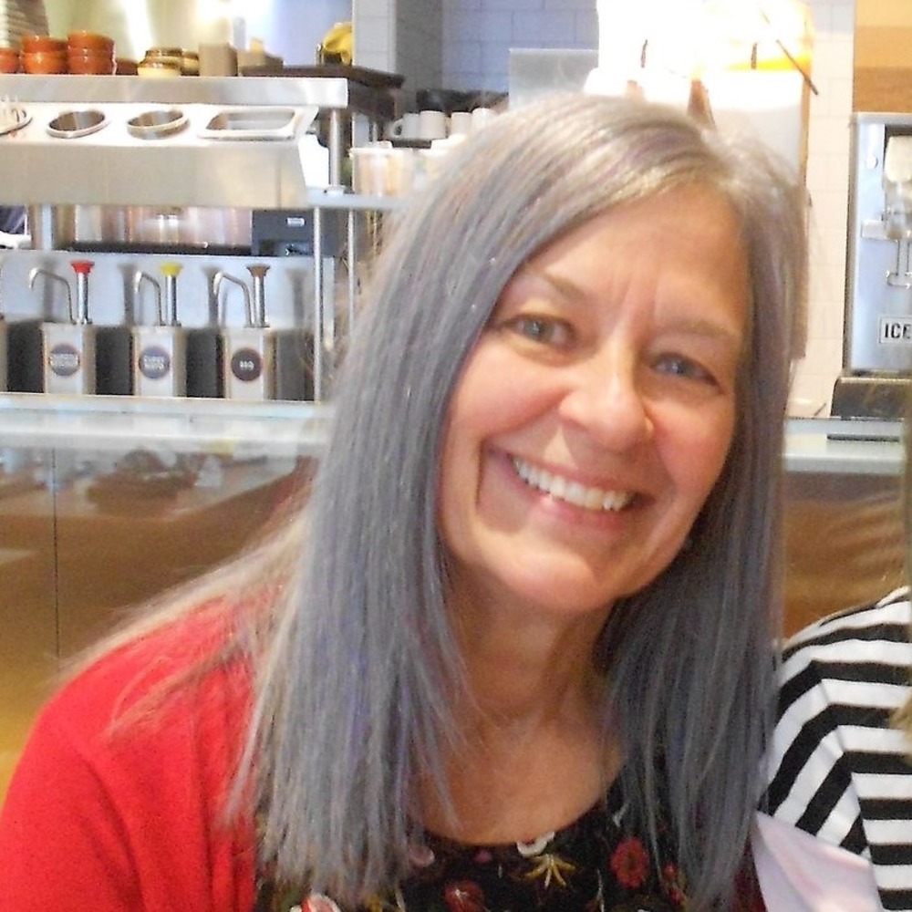 Meet your Posher, Leslie